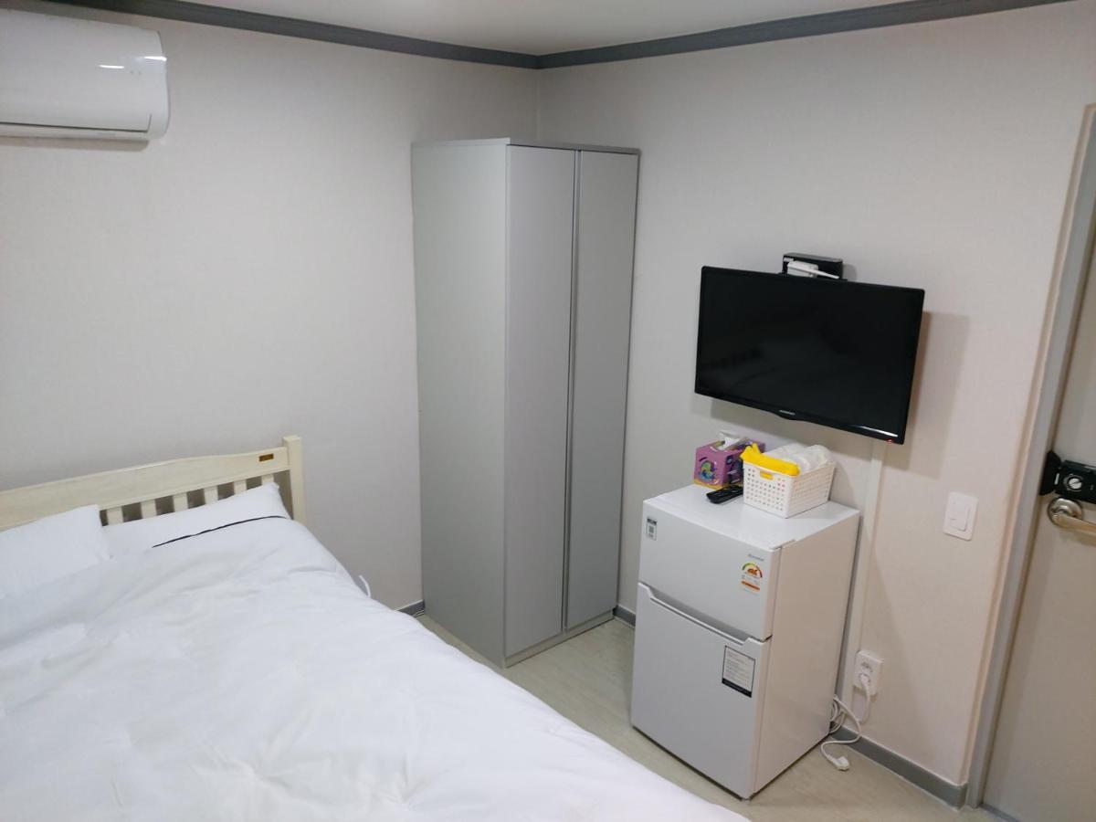 Ara Guesthouse Busan Bagian luar foto