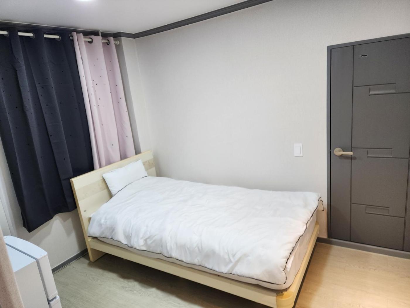 Ara Guesthouse Busan Bagian luar foto